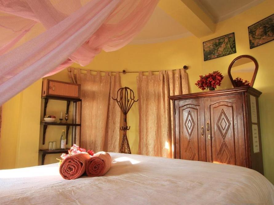 Castle Hotel Pokhara Eksteriør billede